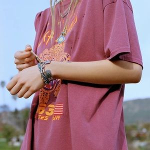 Def leppard distressed band tee